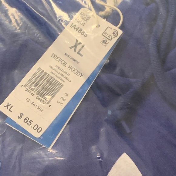 The oversized Trefoil Adidas Hoodie - Picture 5 of 6